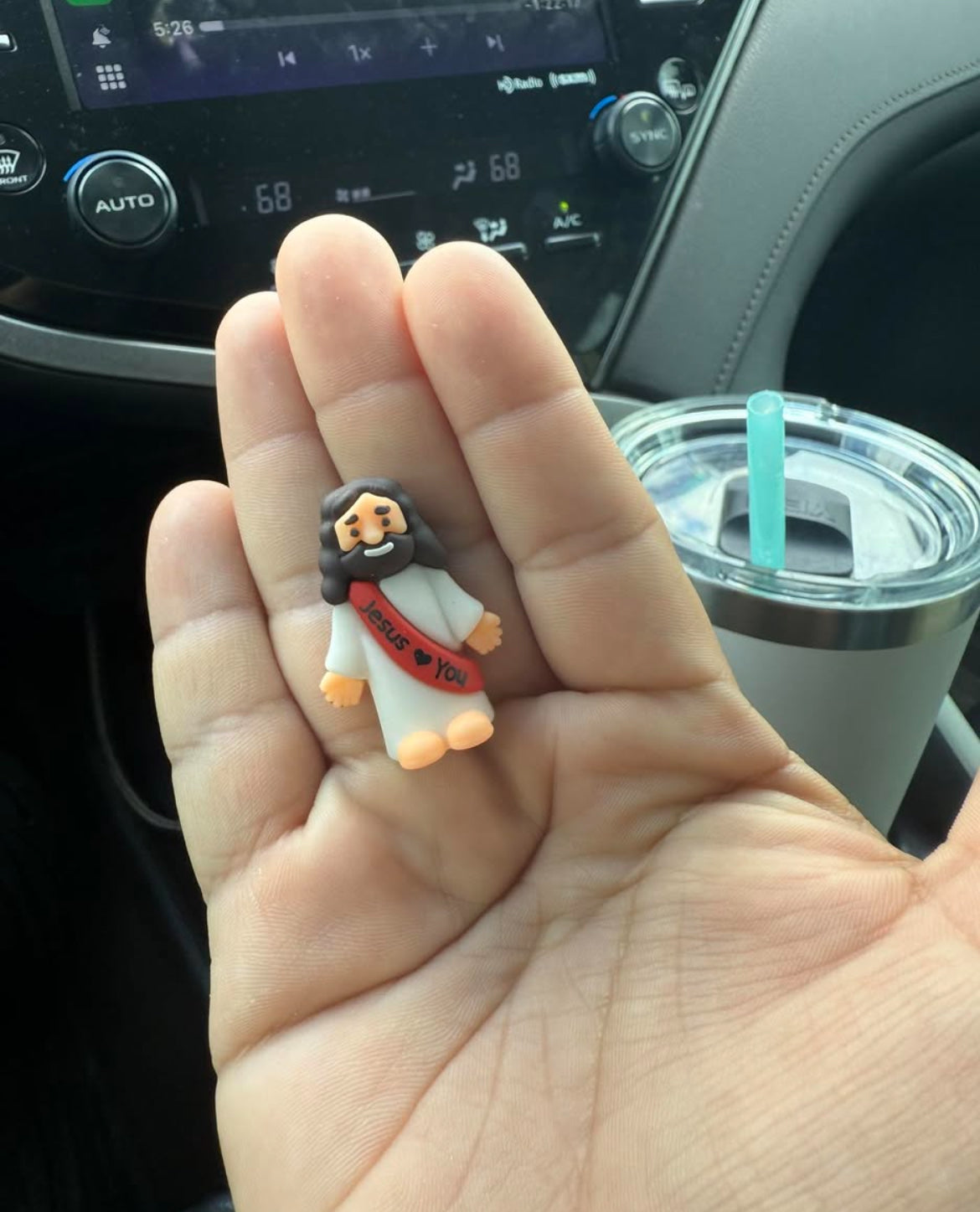 Um (01) Mini Jesus Miniatura Com Escrita | Boneco Jesus Decoração Lembrancinha Religiosa Tiny Jesus