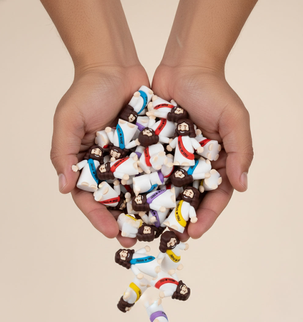 Kit 20 Unidades Mini Jesus Miniatura Com Escrita | Boneco Jesus Decoração Lembrancinha Religiosa Tiny Jesus